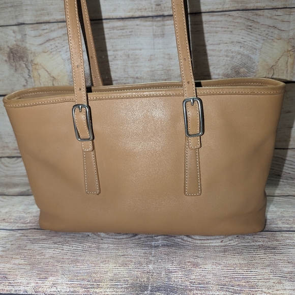 Vintage coach shoulder bag - Picture 3 of 12